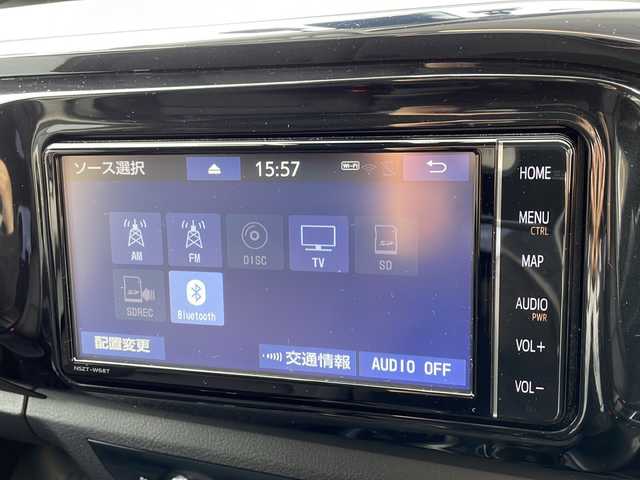 トヨタ ハイラックス Z 新潟県 2020(令2)年 2.3万km スーパーホワイトⅡ ワンオーナー/冬タイヤアルミホイールセット積載/４WD/センターデフロック/純正SDナビ/（DTV/Bluetooth）/衝突軽減/ヨーアシスト/ふらつき検知/先行車発進検知/追従機能付きクルーズコントロール/バックカメラ/ドライブレコーダー/ETC/ダウンヒルアシスト/MTモード付AT/フロアマット/シガーソケット/LEDヘッドライト/F、Rフォグランプ/ウィンカーミラー/電格ミラー/スペアキー×１/TRDステップ/TEDマッドフラップ