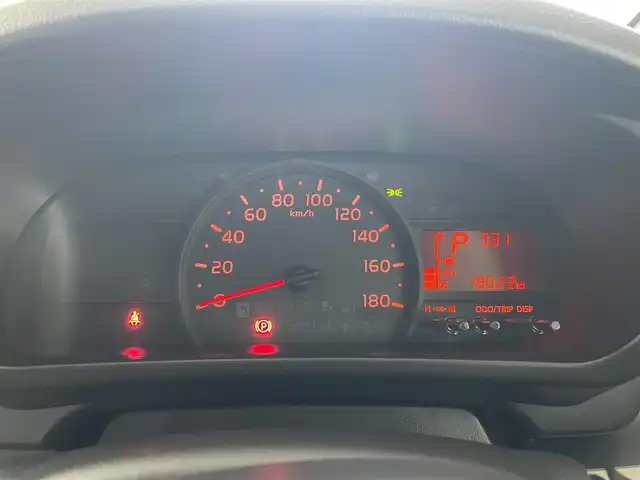 トヨタ パッソ X Lパッケージ 愛知県 2021(令3)年 1.8万km キナコメタリック 純正SDナビ〈NSCN-W68〉/・CD／Bluetooth／1segTV/バック／全周囲カメラ/スマートアシストIII/・衝突警報機能/・衝突回避支援ブレーキ機能/・誤発進抑制制御機能/・車線逸脱警報機能/・先行車発進お知らせ機能/・オートハイビーム/ETC/オートライト/LEDヘッドライト/コーナーセンサー/スマートキー
