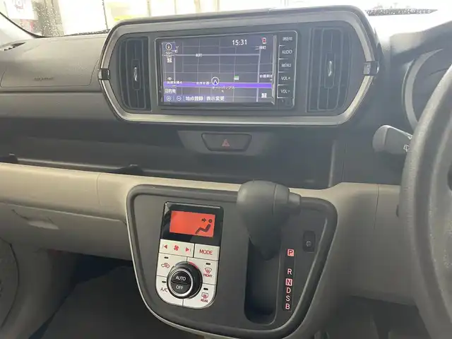 トヨタ パッソ X Lパッケージ 愛知県 2021(令3)年 1.8万km キナコメタリック 純正SDナビ〈NSCN-W68〉/・CD／Bluetooth／1segTV/バック／全周囲カメラ/スマートアシストIII/・衝突警報機能/・衝突回避支援ブレーキ機能/・誤発進抑制制御機能/・車線逸脱警報機能/・先行車発進お知らせ機能/・オートハイビーム/ETC/オートライト/LEDヘッドライト/コーナーセンサー/スマートキー