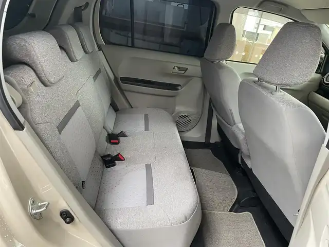 トヨタ パッソ X Lパッケージ 愛知県 2021(令3)年 1.8万km キナコメタリック 純正SDナビ〈NSCN-W68〉/・CD／Bluetooth／1segTV/バック／全周囲カメラ/スマートアシストIII/・衝突警報機能/・衝突回避支援ブレーキ機能/・誤発進抑制制御機能/・車線逸脱警報機能/・先行車発進お知らせ機能/・オートハイビーム/ETC/オートライト/LEDヘッドライト/コーナーセンサー/スマートキー