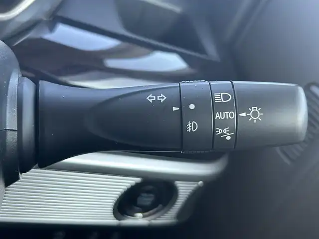 スズキ スペーシア カスタム HYBRID XS 兵庫県 2022(令4)年 3.5万km ピュアホワイトP 純正8インチSDナビ/アラウンドビューモニター/デュアルブレーキサポート/純正フロアマット/純正アルミホイール/追従有クルーズコントロール/両側パワースライドドア/シートヒーター/フルセグTV/DVD再生/LEDヘッドライト/スペアキー/スイッチスタート/Bluetooth接続/USB入力端子