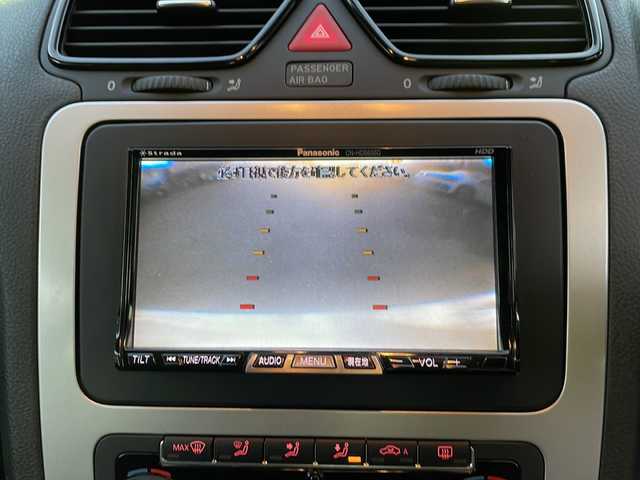 フォルクスワーゲン シロッコ TSI 大阪府 2011(平23)年 10.9万km パール 社外ナビ/CD/DVD/フルセグテレビ/バックカメラ/ハーフレザーシート/革巻きステアリング/OETTINGERアルミホイール/オートライト/フォグランプ/フロアマット/ETC/ウインカーミラー/スペアキー