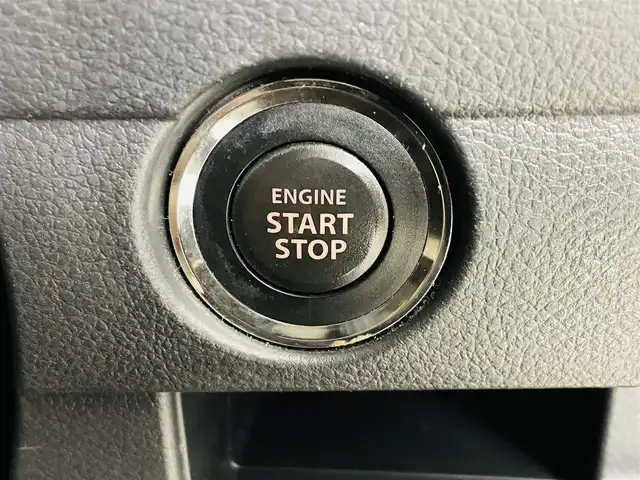 スズキ ハスラー ワンダラー 福島県 2019(平31)年 2.8万km シフォンアイボリーメタリック/ウッディブラウン2トーンルーフ スズキセーフティサポート/・衝突軽減ブレーキ/・誤発進抑制機能/・車線維持支援機能/・ふらつき警報機能/・先行車発進お知らせ機能/・横滑り防止装置/・ヒルスタートアシスト/・頚部衝撃緩和フロントシート/ワンオーナー/パイオニアメモリナビ/・フルセグTV/・CD/DVD/・FM/AM/・iPod/・AUX/・SD/・ステアリングスイッチ/LEDヘッドライト/・フォグランプ/・オートライト/ハーフレザー/シートヒーター（D＋N）/純正15インチスチールホイール/純正フロアマット/ドアバイザー/ルーフレール/アイドリングストップ/プッシュスタート/スマートキー