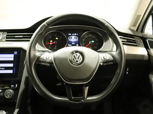フォルクスワーゲン パサート ヴァリアント TDI エレガンス 静岡県 2020(令2)年 5.5万km パール 純正ナビ/Apple Carplay/バックカメラ/ACC/LKA/BSM/ハーフレザーシート/前席シートヒーター/全方位ドラレコ/パドルシフト/LEDヘッドライト/ETC2.0