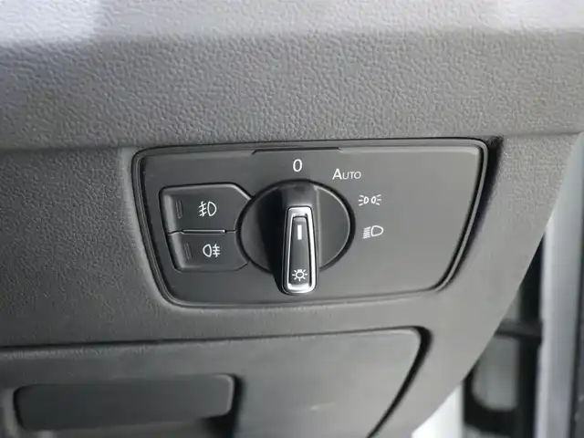 フォルクスワーゲン パサート ヴァリアント TDI エレガンス 静岡県 2020(令2)年 5.5万km パール 純正ナビ/Apple Carplay/バックカメラ/ACC/LKA/BSM/ハーフレザーシート/前席シートヒーター/全方位ドラレコ/パドルシフト/LEDヘッドライト/ETC2.0