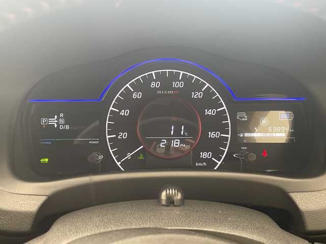 日産 ノート e－パワー ニスモ 愛知県 2017(平29)年 5.4万km ダークメタルグレー 純正ナビ/純正アルミホイール/LEDヘッドライト/オートライト/ETC/衝突軽減システム/フルセグ/CD DVD/Bluetooth/ステアリングスイッチ/スマートキー/プッシュスタート