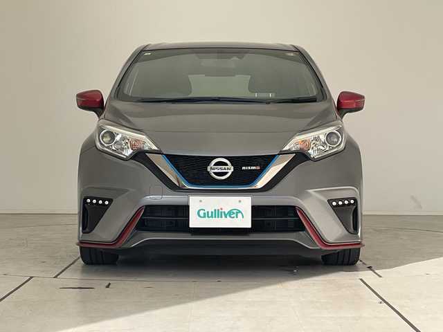 日産 ノート e－パワー ニスモ 愛知県 2017(平29)年 5.4万km ダークメタルグレー 純正ナビ/純正アルミホイール/LEDヘッドライト/オートライト/ETC/衝突軽減システム/フルセグ/CD DVD/Bluetooth/ステアリングスイッチ/スマートキー/プッシュスタート