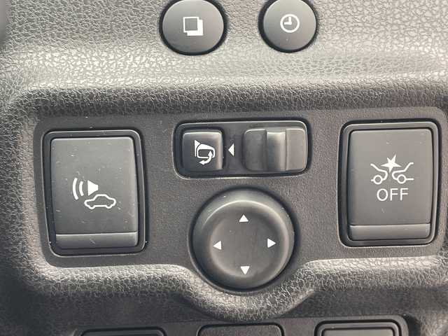 日産 ノート e－パワー ニスモ 愛知県 2017(平29)年 5.4万km ダークメタルグレー 純正ナビ/純正アルミホイール/LEDヘッドライト/オートライト/ETC/衝突軽減システム/フルセグ/CD DVD/Bluetooth/ステアリングスイッチ/スマートキー/プッシュスタート