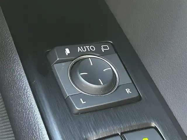 レクサス ＵＸ 250h Fスポーツ 熊本県 2023(令5)年 1万km グラファイトブラックガラスフレーク ワンオーナー/純正ナビ/・AM/FM/USB/BT/・フルセグTV/・AppleCarPlay/AndroidAuto/全周囲カメラ/・フロント/サイド/バック/センタートレース/プリクラッシュセーフティシステム/ブラインドスポットモニター/パーキングサポートアラート/ヘッドアップディスプレイ/レーダークルーズコントロール/オートマチックハイビーム/前後コーナーセンサー/アクティブサウンドコントロール/革巻きステアリング/・ステアリングリモコン/・ステアリングヒーター/・パドルシフト/レザーシート/・D/N席シートヒーター/・D/N席エアシート/・D/N席パワーシート/・D席シートメモリー/オートライト/・LEDライト/・フォグランプ/ドライブレコーダー（HDR362GW）/パワーバックドア/電動格納ミラー/・ウィンカーミラー/純正フロアマット/純正アルミホイール/トノカバー/スマートキー/・スペアキー/・カードキー