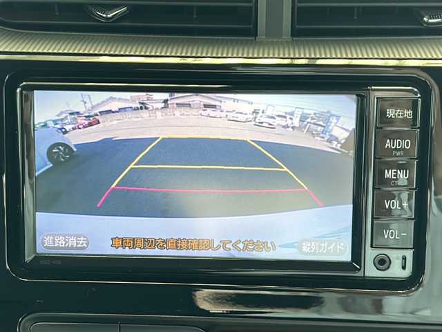 トヨタ アクア S 愛媛県 2018(平30)年 7.7万km スーパーホワイトⅡ 純正SDナビ【CD/Bluetooth】/バックカメラ/衝突軽減ブレーキ/レーンキープ/プッシュスタート/ETC/ドアバイザー/ステアリングスイッチ/禁煙車/電動格納ウィンカーミラー