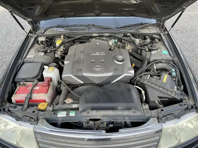 日産 グロリア アルティマ 埼玉県 2000(平12)年 8.5万km ダークグレー アルティマターボ/純正ナビ/AM/FM/DVD・CD/MD/純正CDチェンジャー/ETC/前席パワーシート/純正AW/オートライト/フォグライト/社外盗難防止装置/業者施工の内外装仕上済/取扱説明書