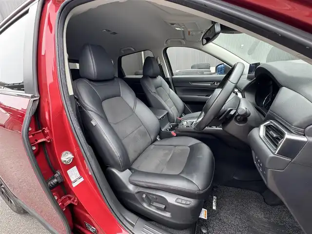 マツダ ＣＸ－５ XD ブラックトーンエディション 滋賀県 2021(令3)年 5.6万km ソウルレッドクリスタルM マツダコネクトSDナビ/アラウンドビューモニター/バックカメラ/ハーフレザーシート/パワーシート/シートヒーター/ステアリングヒーター/純正１９AW/LEDヘッドライト/革巻ステアリング/パワーバックドア/追従クルーズコントロール/レーンキープアシスト/横滑り防止/ステアリングスイッチ/ETC/プッシュスタート/スマートキー