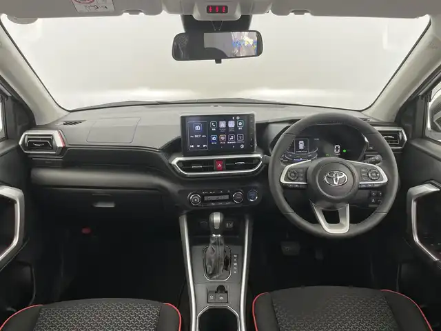 トヨタ ライズ Z 富山県 2025(令7)年 0.1万km シャイニングホワイトパール ワンオーナー/純正DA（AM/FM/USB/BT/AppleCarplay）/バックカメラ/TRDフロント/サイド/リア/リアアンダースポイラー/プリクラッシュセーフティ/レーダークルーズコントロール/レーンキープアシスト/アダプティブハイビーム/LEDヘッドライト/クリアランスソナー/ビルトインETC/前席シートヒーター/スマートキー×２/プッシュスタート/取扱説明書/保証書
