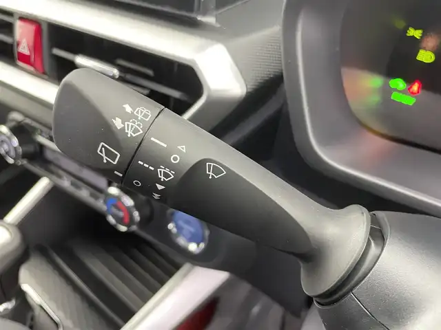 トヨタ ライズ Z 富山県 2025(令7)年 0.1万km シャイニングホワイトパール ワンオーナー/純正DA（AM/FM/USB/BT/AppleCarplay）/バックカメラ/TRDフロント/サイド/リア/リアアンダースポイラー/プリクラッシュセーフティ/レーダークルーズコントロール/レーンキープアシスト/アダプティブハイビーム/LEDヘッドライト/クリアランスソナー/ビルトインETC/前席シートヒーター/スマートキー×２/プッシュスタート/取扱説明書/保証書