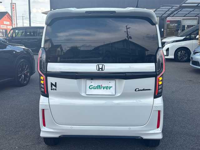 ホンダ Ｎ ＢＯＸ カスタム L スタイル+ブラック 静岡県 2022(令4)年 3.2万km プラチナホワイトパール  ワンオーナー/ 車検R9.4.13/ ギャザーズ8インチインターナビ/ フルセグ　バックカメラ/ BTオーディオ　SD REC/ DVD CD再生/ USBポート/ ビルトインETC/ ホンダセンシング/●誤発進抑制機能/●歩行者事故低減ステアリング/●路外逸脱抑制機能/●渋滞追従機能付アダプティブクルーズコントロール（ACC）/●車線維持支援システム（LKAS）/●先行車発進お知らせ機能/●標識認識機能/●後方誤発進抑制機能/●オートハイビーム/ 両側パワースライドドア/ 前席シートバックテーブル/ 純正14インチアルミ/ ホンダスマートキー/ エンジンプッシュスタート/ サイドカーテンエアバッグ/ 運転席+助手席シートヒーター/ 保証書　取説　あり
