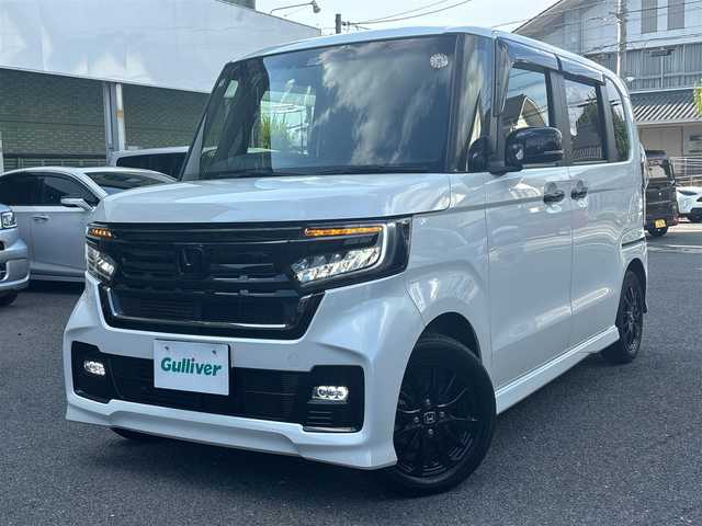 ホンダ Ｎ ＢＯＸ カスタム L スタイル+ブラック 静岡県 2022(令4)年 3.2万km プラチナホワイトパール  ワンオーナー/ 車検R9.4.13/ ギャザーズ8インチインターナビ/ フルセグ　バックカメラ/ BTオーディオ　SD REC/ DVD CD再生/ USBポート/ ビルトインETC/ ホンダセンシング/●誤発進抑制機能/●歩行者事故低減ステアリング/●路外逸脱抑制機能/●渋滞追従機能付アダプティブクルーズコントロール（ACC）/●車線維持支援システム（LKAS）/●先行車発進お知らせ機能/●標識認識機能/●後方誤発進抑制機能/●オートハイビーム/ 両側パワースライドドア/ 前席シートバックテーブル/ 純正14インチアルミ/ ホンダスマートキー/ エンジンプッシュスタート/ サイドカーテンエアバッグ/ 運転席+助手席シートヒーター/ 保証書　取説　あり