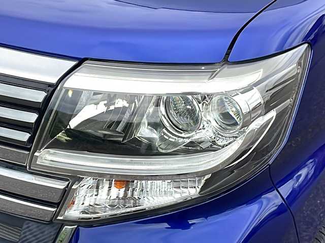 ダイハツ タント カスタム X トップED SA Ⅲ 新潟県 2017(平29)年 1.6万km ディープブルークリスタルマイカ 4WD/純正SDナビ(NMZK-W67D)/CD/DVD/BT/フルセグテレビ/バックカメラ/衝突被害軽減ブレーキ/レーンキープアシスト/片側パワースライドドア/半革シート/ベンチシート/運転席シートヒーター/ステアリングスイッチ/コーナーセンサー/スマートキー/プッシュスタート/LEDヘッドライト/オートライト/オートハイビーム/フォグランプ/純正14インチアルミホイール