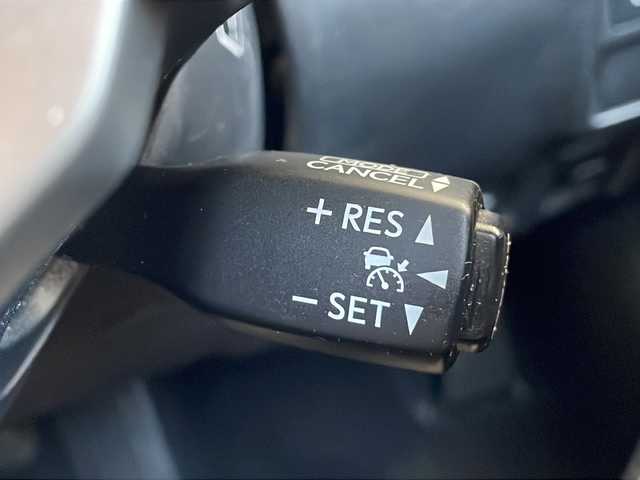 レクサス ＩＳ 300h 福島県 2014(平26)年 7万km ホワイトパールクリスタルシャイン １オーナー　メーカーナビ　ハーフレザーシート　フルセグＴＶ　バックカメラ　クルーズコントロール　シートヒーター　パドルシフト　ビルトインＥＴＣ　クリアランスソナー　純正アルミホイール　ＬＥＤヘッドライ