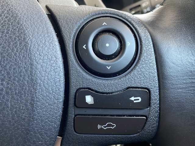 レクサス ＩＳ 300h 福島県 2014(平26)年 7万km ホワイトパールクリスタルシャイン １オーナー　メーカーナビ　ハーフレザーシート　フルセグＴＶ　バックカメラ　クルーズコントロール　シートヒーター　パドルシフト　ビルトインＥＴＣ　クリアランスソナー　純正アルミホイール　ＬＥＤヘッドライ