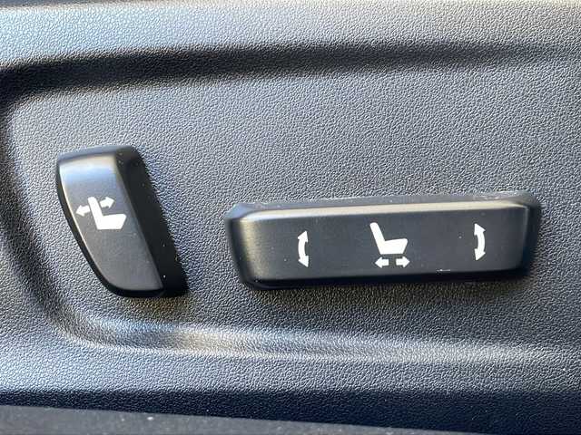 レクサス ＩＳ 300h 福島県 2014(平26)年 7万km ホワイトパールクリスタルシャイン １オーナー　メーカーナビ　ハーフレザーシート　フルセグＴＶ　バックカメラ　クルーズコントロール　シートヒーター　パドルシフト　ビルトインＥＴＣ　クリアランスソナー　純正アルミホイール　ＬＥＤヘッドライ