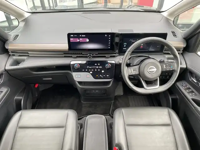 日産 セレナ e－パワー ハイウェイS V 90周年記念車 千葉県 2024(令6)年 0.3万km インペリアルアンバーP 純正12.3インチナビ/プロパイロット/アラウンドビューモニター/衝突被害軽減システム/車線逸脱警報/クルーズコントロール/レザーシート/両側パワースライドドア/横滑り防止装置/ETC/ドライブレコーダー/LEDヘッドライト/フォグランプ/オートライト/ウィンカーミラー/電動格納ミラー/純正16インチAW/シートリフター/ステアリングヒーター/禁煙車/ブラインドスポットモニター/SOSコールボタン/プッシュスタート/スマートキー/フロアマット/ドアバイザー