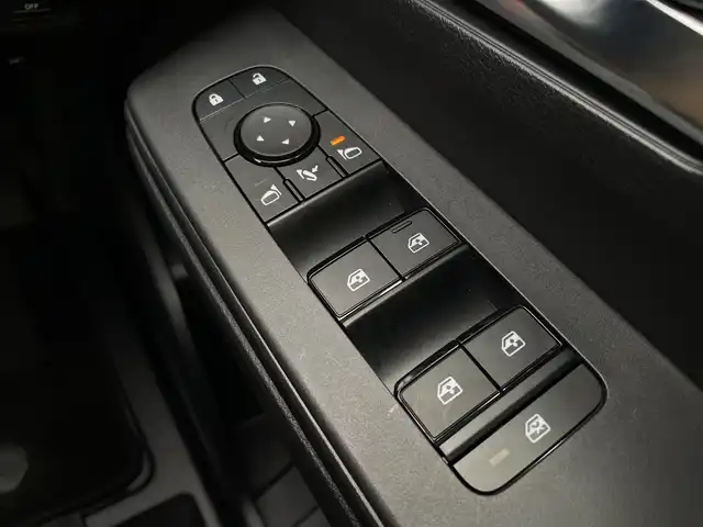 日産 セレナ e－パワー ハイウェイS V 90周年記念車 千葉県 2024(令6)年 0.3万km インペリアルアンバーP 純正12.3インチナビ/プロパイロット/アラウンドビューモニター/衝突被害軽減システム/車線逸脱警報/クルーズコントロール/レザーシート/両側パワースライドドア/横滑り防止装置/ETC/ドライブレコーダー/LEDヘッドライト/フォグランプ/オートライト/ウィンカーミラー/電動格納ミラー/純正16インチAW/シートリフター/ステアリングヒーター/禁煙車/ブラインドスポットモニター/SOSコールボタン/プッシュスタート/スマートキー/フロアマット/ドアバイザー
