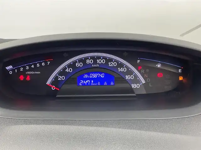 ホンダ フリード G プレミアムエディション 群馬県 2016(平28)年 9.9万km プレミアムスパークルブラックパール 純正７インチナビ　バックカメラ　両側パワースライドドア　クルーズコントロール　オートライト　ハーフレザーシート　ステアリングリモコン　オートエアコン　ビルトインＥＴＣ　スマートキー　スペアキー　禁煙車