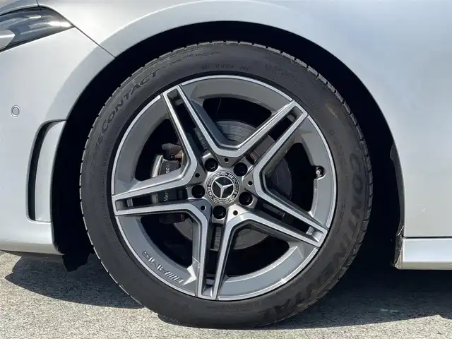 メルセデス・ベンツ Ａ１８０ スタイル AMGライン 東京都 2018(平30)年 3.1万km イリジウムシルバー メーカーナビ／フルセグＴＶ/Ｂカメラ/ＡＣＣ/ＢＳＭ/レーンキープ/ハーフレザー/シートヒーター/パワーシート/ワイヤレス充電/ドライブレコーダー/ＥＴＣ/ＵＳＢ／ＢＴオーディオ/ＡＭＧ１８インチＡＷ