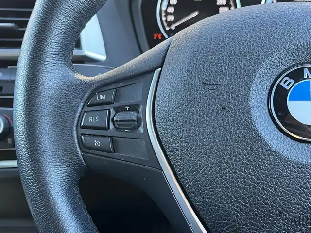 ＢＭＷ １１８ｄ スタイル 静岡県 2018(平30)年 4.7万km ミネラルホワイト サンルーフ/メモリー付きパワーシート/シートヒーター /純正ナビ/(Bluetooth/USB/FM)/ACC/インテリジェントセーフティー/バックカメラ/LEDライト/ハーフレザーシート/純正16インチアルミホイール/スマートキー /ETC