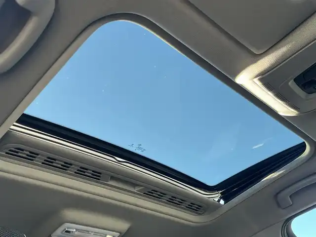 ＢＭＷ １１８ｄ スタイル 静岡県 2018(平30)年 4.7万km ミネラルホワイト サンルーフ/メモリー付きパワーシート/シートヒーター /純正ナビ/(Bluetooth/USB/FM)/ACC/インテリジェントセーフティー/バックカメラ/LEDライト/ハーフレザーシート/純正16インチアルミホイール/スマートキー /ETC