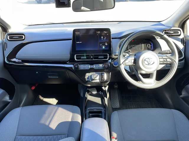 トヨタ アクア G 山口県 2023(令5)年 1.9万km ブラックマイカ 純正ディスプレイオーディオ/・Bluetooth接続/・ナビキッド/アラウンドビューモニター/ビルトインETC/ドライブレコーダー/ワンオーナー/Toyota Safety Sense/・プリクラッシュセーフティ/・レーントレーシングアシスト/・ロードサインアシスト/・レーダークルーズコントロール/・先行車発進お知らせ機能/・ブラインドスポットモニター/・クリアランスソナー/・リヤクロストラフィックアラート/・パーキングサポートブレーキ/・ドライブモードセレクトスイッチ/・オートマチックハイビーム/スマートキー/プッシュスタート/スペアキー1本/USB入力端子/純正フロアマット/ドアバイザー/ウィンカーミラー/１００V電源/取り扱い説明書/保証書