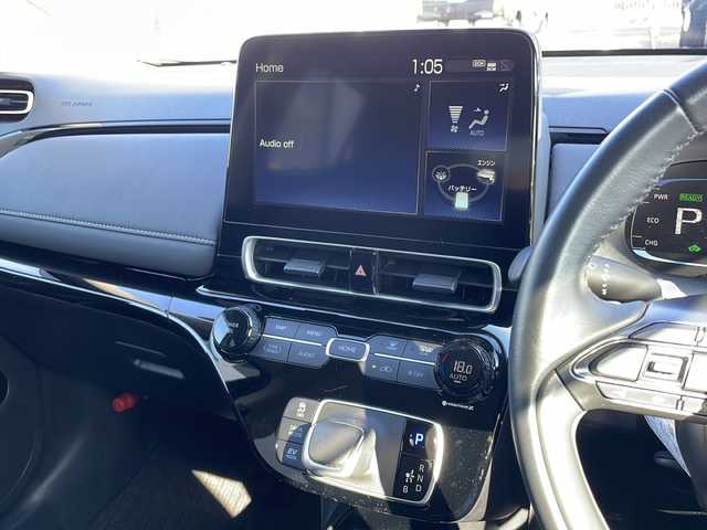 トヨタ アクア G 山口県 2023(令5)年 1.9万km ブラックマイカ 純正ディスプレイオーディオ/・Bluetooth接続/・ナビキッド/アラウンドビューモニター/ビルトインETC/ドライブレコーダー/ワンオーナー/Toyota Safety Sense/・プリクラッシュセーフティ/・レーントレーシングアシスト/・ロードサインアシスト/・レーダークルーズコントロール/・先行車発進お知らせ機能/・ブラインドスポットモニター/・クリアランスソナー/・リヤクロストラフィックアラート/・パーキングサポートブレーキ/・ドライブモードセレクトスイッチ/・オートマチックハイビーム/スマートキー/プッシュスタート/スペアキー1本/USB入力端子/純正フロアマット/ドアバイザー/ウィンカーミラー/１００V電源/取り扱い説明書/保証書