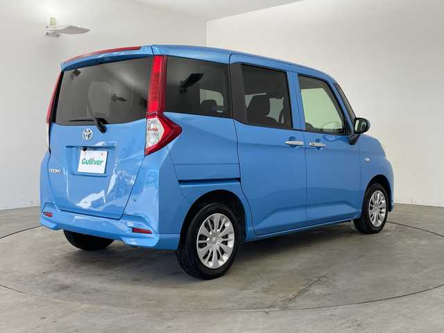 トヨタ ルーミー X S 兵庫県 2017(平29)年 7.1万km ファインブルーマイカメタリック ・社外ナビ/CD/DVD/AM/FM/USB/AUX/・バックカメラ/・スマートアシストII/・衝突回避支援ブレーキ機能/・衝突警報機能（対車両・対歩行者）、/・車線逸脱警報機能/・誤発進抑制制御機能/・後方誤発進抑制制御機能、/・先行車発進お知らせ機能/・片側パワースライドドア/・社外フロアマット/・純正ホイールキャップ/・オートライト/・アイドリングストップ/・スマートキー/・電動格納ミラー/・社外ドライブレコーダー