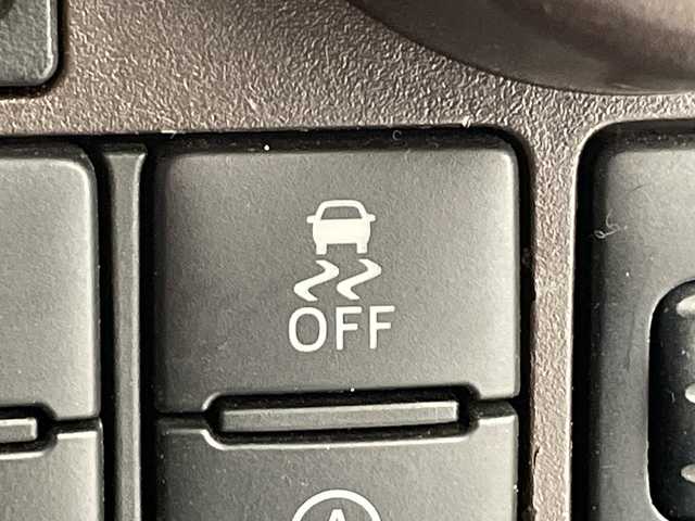 トヨタ ルーミー X S 兵庫県 2017(平29)年 7.1万km ファインブルーマイカメタリック ・社外ナビ/CD/DVD/AM/FM/USB/AUX/・バックカメラ/・スマートアシストII/・衝突回避支援ブレーキ機能/・衝突警報機能（対車両・対歩行者）、/・車線逸脱警報機能/・誤発進抑制制御機能/・後方誤発進抑制制御機能、/・先行車発進お知らせ機能/・片側パワースライドドア/・社外フロアマット/・純正ホイールキャップ/・オートライト/・アイドリングストップ/・スマートキー/・電動格納ミラー/・社外ドライブレコーダー