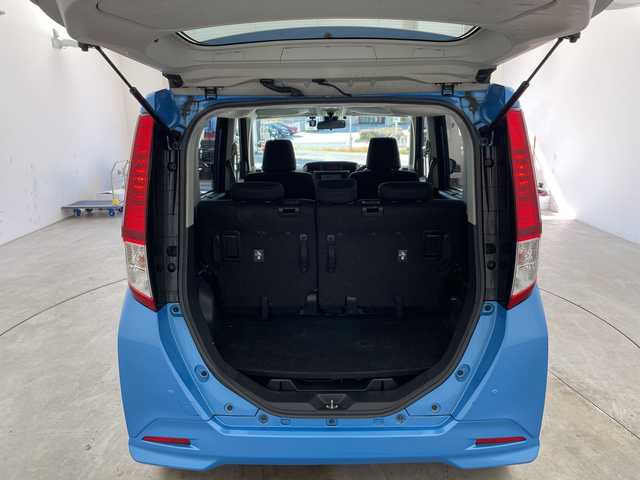 トヨタ ルーミー X S 兵庫県 2017(平29)年 7.1万km ファインブルーマイカメタリック ・社外ナビ/CD/DVD/AM/FM/USB/AUX/・バックカメラ/・スマートアシストII/・衝突回避支援ブレーキ機能/・衝突警報機能（対車両・対歩行者）、/・車線逸脱警報機能/・誤発進抑制制御機能/・後方誤発進抑制制御機能、/・先行車発進お知らせ機能/・片側パワースライドドア/・社外フロアマット/・純正ホイールキャップ/・オートライト/・アイドリングストップ/・スマートキー/・電動格納ミラー/・社外ドライブレコーダー