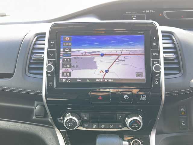 日産 セレナ ハイウェイスター Vセレクション 静岡県 2017(平29)年 7.1万km ブリリアントホワイトパール /純正ナビ/地デジTV//純正CD/DVD/Bluetooth//バック/アラウンドビューモニター//両側パワースライドドア//フリップダウンリアモニター//プロパイロット//デジタルインナーミラー//パーキングアシスト//社外AW//ETC//LEDヘッドライト//スマートキー