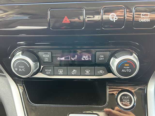 日産 セレナ ハイウェイスター Vセレクション 静岡県 2017(平29)年 7.1万km ブリリアントホワイトパール /純正ナビ/地デジTV//純正CD/DVD/Bluetooth//バック/アラウンドビューモニター//両側パワースライドドア//フリップダウンリアモニター//プロパイロット//デジタルインナーミラー//パーキングアシスト//社外AW//ETC//LEDヘッドライト//スマートキー