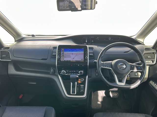 日産 セレナ ハイウェイスター Vセレクション 静岡県 2017(平29)年 7.1万km ブリリアントホワイトパール /純正ナビ/地デジTV//純正CD/DVD/Bluetooth//バック/アラウンドビューモニター//両側パワースライドドア//フリップダウンリアモニター//プロパイロット//デジタルインナーミラー//パーキングアシスト//社外AW//ETC//LEDヘッドライト//スマートキー