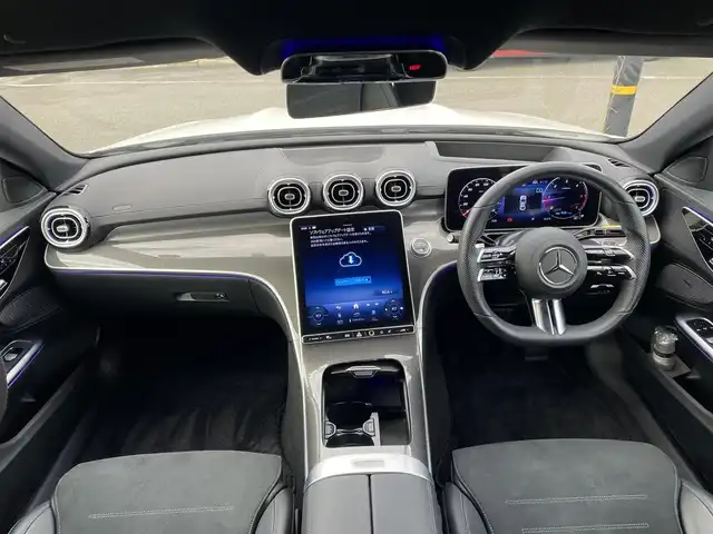 メルセデス・ベンツ Ｍ・ベンツ Ｃ２２０ｄ アバンギャルド　AMGライン 福岡県 2022(令4)年 1.7万km ポーラホワイト ・アダプティブクルーズコントロール/・純正ナビ／Ｂｌｕｅｔｏｏｔｈ／ＵＳＢ/・全方位カメラ/・ハーフレザーシート／シートヒーター/・フルセグ/・ETC/・純正18AW/・LEDライト/・ブラインドスポット/・リアアクスルステアリング/・スペアキー