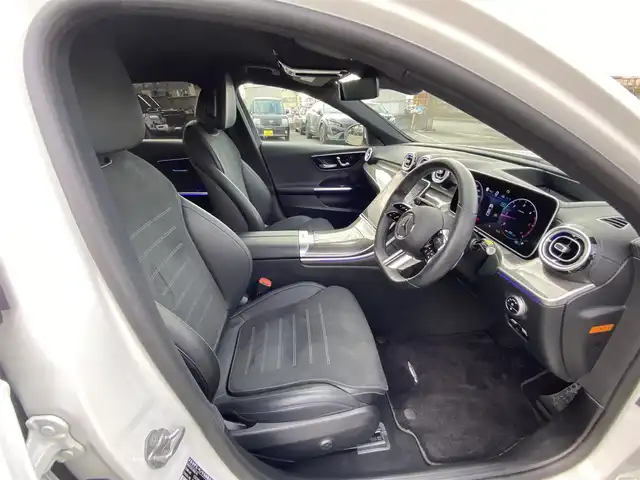 メルセデス・ベンツ Ｍ・ベンツ Ｃ２２０ｄ アバンギャルド　AMGライン 福岡県 2022(令4)年 1.7万km ポーラホワイト ・アダプティブクルーズコントロール/・純正ナビ／Ｂｌｕｅｔｏｏｔｈ／ＵＳＢ/・全方位カメラ/・ハーフレザーシート／シートヒーター/・フルセグ/・ETC/・純正18AW/・LEDライト/・ブラインドスポット/・リアアクスルステアリング/・スペアキー