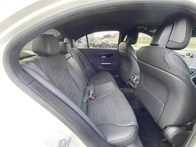 メルセデス・ベンツ Ｍ・ベンツ Ｃ２２０ｄ アバンギャルド　AMGライン 福岡県 2022(令4)年 1.7万km ポーラホワイト ・アダプティブクルーズコントロール/・純正ナビ／Ｂｌｕｅｔｏｏｔｈ／ＵＳＢ/・全方位カメラ/・ハーフレザーシート／シートヒーター/・フルセグ/・ETC/・純正18AW/・LEDライト/・ブラインドスポット/・リアアクスルステアリング/・スペアキー