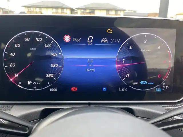 メルセデス・ベンツ Ｍ・ベンツ Ｃ２２０ｄ アバンギャルド　AMGライン 福岡県 2022(令4)年 1.7万km ポーラホワイト ・アダプティブクルーズコントロール/・純正ナビ／Ｂｌｕｅｔｏｏｔｈ／ＵＳＢ/・全方位カメラ/・ハーフレザーシート／シートヒーター/・フルセグ/・ETC/・純正18AW/・LEDライト/・ブラインドスポット/・リアアクスルステアリング/・スペアキー