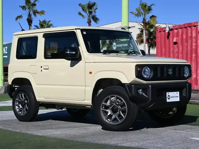 スズキ ジムニー XC 千葉県 2024(令6)年 0.8万km シフォンアイボリーM デュアルセンサーブレーキサポート/前席シートヒーター/革巻きステアリング/ステアリングスイッチ/LEDヘッドライト/フォグライト/ウインカーミラー/リアコーナーセンサー/純正16インチアルミホイル/サイド/カーテンエアバッグ/スマートキー