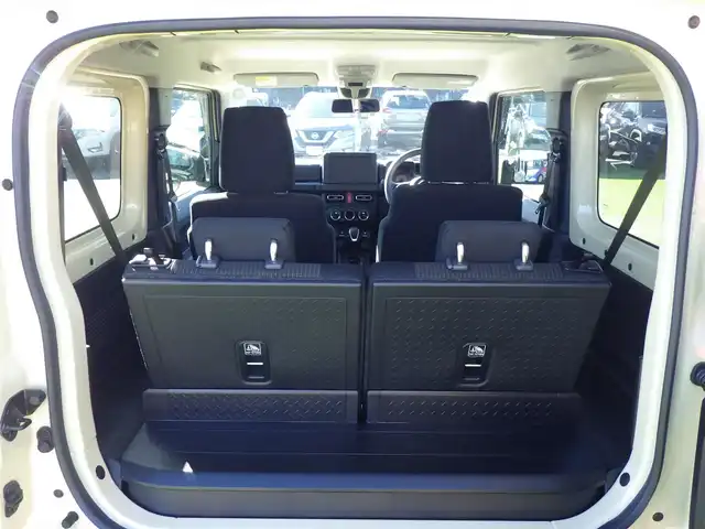 スズキ ジムニー XC 千葉県 2024(令6)年 0.8万km シフォンアイボリーM デュアルセンサーブレーキサポート/前席シートヒーター/革巻きステアリング/ステアリングスイッチ/LEDヘッドライト/フォグライト/ウインカーミラー/リアコーナーセンサー/純正16インチアルミホイル/サイド/カーテンエアバッグ/スマートキー