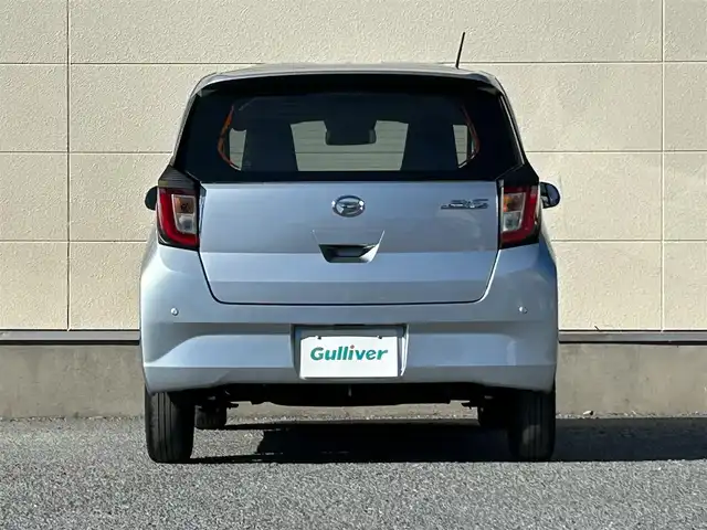 ダイハツ ミラ イース L SAⅢ 茨城県 2022(令4)年 5.2万km ブライトシルバーメタリック 純正カーオーディオ(CK-W70D)/　(AM/FM/CD)/社外(Zeus)LEDヘッドライト/純正フォグランプ/社外フロアマット/パワーステアリング/オートライト/Wエアバック/衝突軽減システム