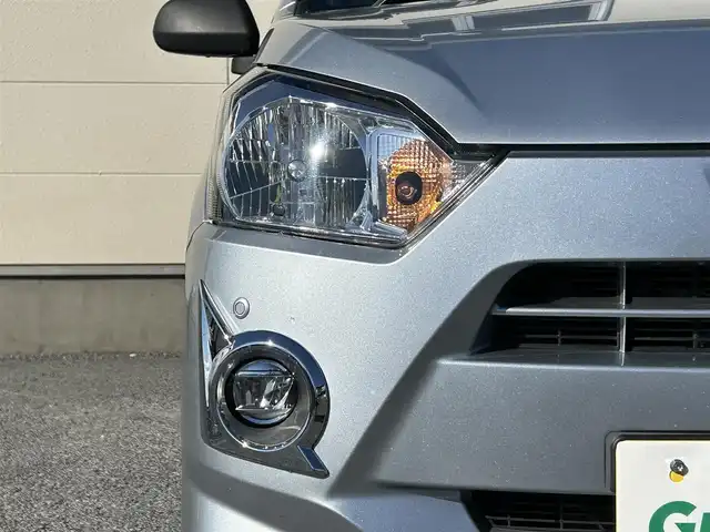 ダイハツ ミラ イース L SAⅢ 茨城県 2022(令4)年 5.2万km ブライトシルバーメタリック 純正カーオーディオ(CK-W70D)/　(AM/FM/CD)/社外(Zeus)LEDヘッドライト/純正フォグランプ/社外フロアマット/パワーステアリング/オートライト/Wエアバック/衝突軽減システム