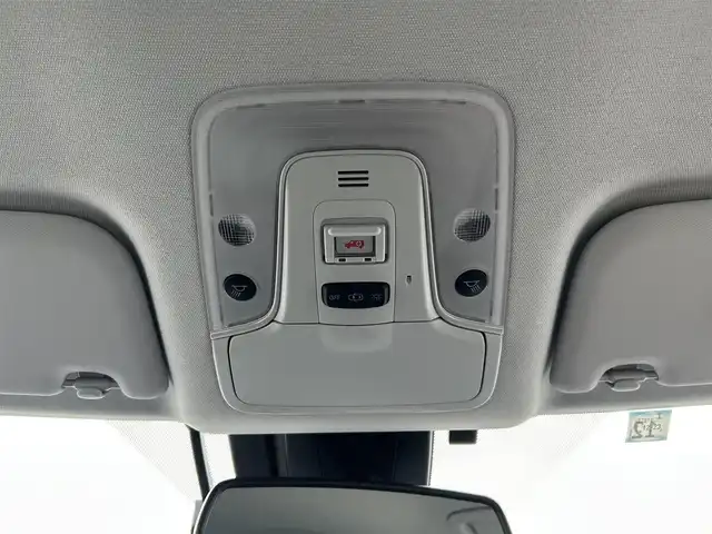 トヨタ プリウス A プレミアム　ツーリングセレ 愛媛県 2020(令2)年 2.8万km プラチナホワイトパールマイカ ワンオーナー/トヨタセーフティー/純正ナビ/（Bluetooth/SD/CD/DVD/HDMI/フルセグTV)/アランドビューモニター/前方ドライブレコーダー/レザーシート/シートヒーター/エアシート/パワーシート/ビルドインETC/100V充電/パーキングセンサー/レーダークルーズコントロール/ブラインドスポットモニター/プリクラッシュセーフティー/レーンキープアシスト/純正17インチアルミホイール/純正フロアマット/純正ドアバイザ/LEDヘッドライト/オートマチックハイビーム/オートライト/フォグランプ/ABS/盗難防止装置/取扱説明書