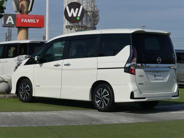 日産 セレナ ハイウェイスター V 千葉県 2020(令2)年 5.7万km ブリリアントホワイトパール エマージェンシーブレーキ/クルーズコントロール/両側パワースライドドア/10インチ純正メモリーナビ/地デジTV/【DVD/CD再生機能】/革巻きステアリング/LEDヘッドライト/フォグライト/ウインカーミラー/純正16インチアルミホイル/サイド/カーテンエアバッグ/インテリジェントキー