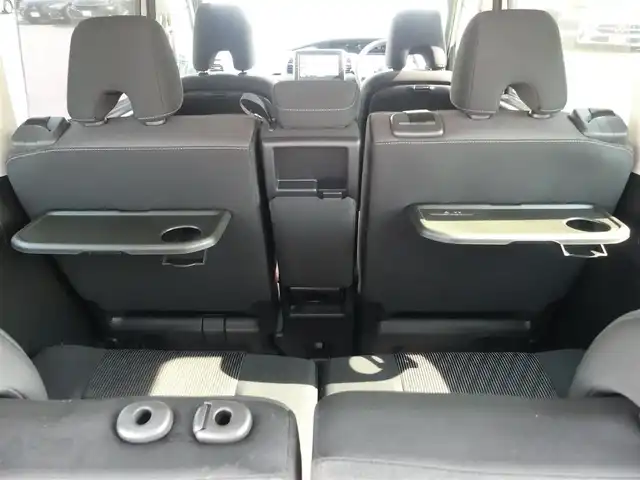 日産 セレナ ハイウェイスター V 千葉県 2020(令2)年 5.7万km ブリリアントホワイトパール エマージェンシーブレーキ/クルーズコントロール/両側パワースライドドア/10インチ純正メモリーナビ/地デジTV/【DVD/CD再生機能】/革巻きステアリング/LEDヘッドライト/フォグライト/ウインカーミラー/純正16インチアルミホイル/サイド/カーテンエアバッグ/インテリジェントキー