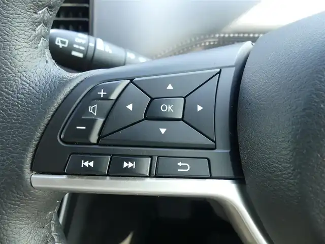 日産 セレナ ハイウェイスター V 千葉県 2020(令2)年 5.7万km ブリリアントホワイトパール エマージェンシーブレーキ/クルーズコントロール/両側パワースライドドア/10インチ純正メモリーナビ/地デジTV/【DVD/CD再生機能】/革巻きステアリング/LEDヘッドライト/フォグライト/ウインカーミラー/純正16インチアルミホイル/サイド/カーテンエアバッグ/インテリジェントキー